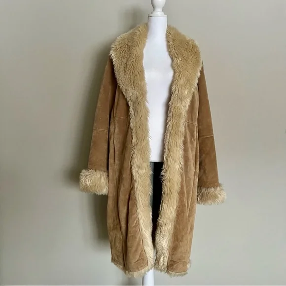 Wilsons Leather Vintage Tan Penny Suede Coat with Faux Fur Trim - Picture 2 of 9